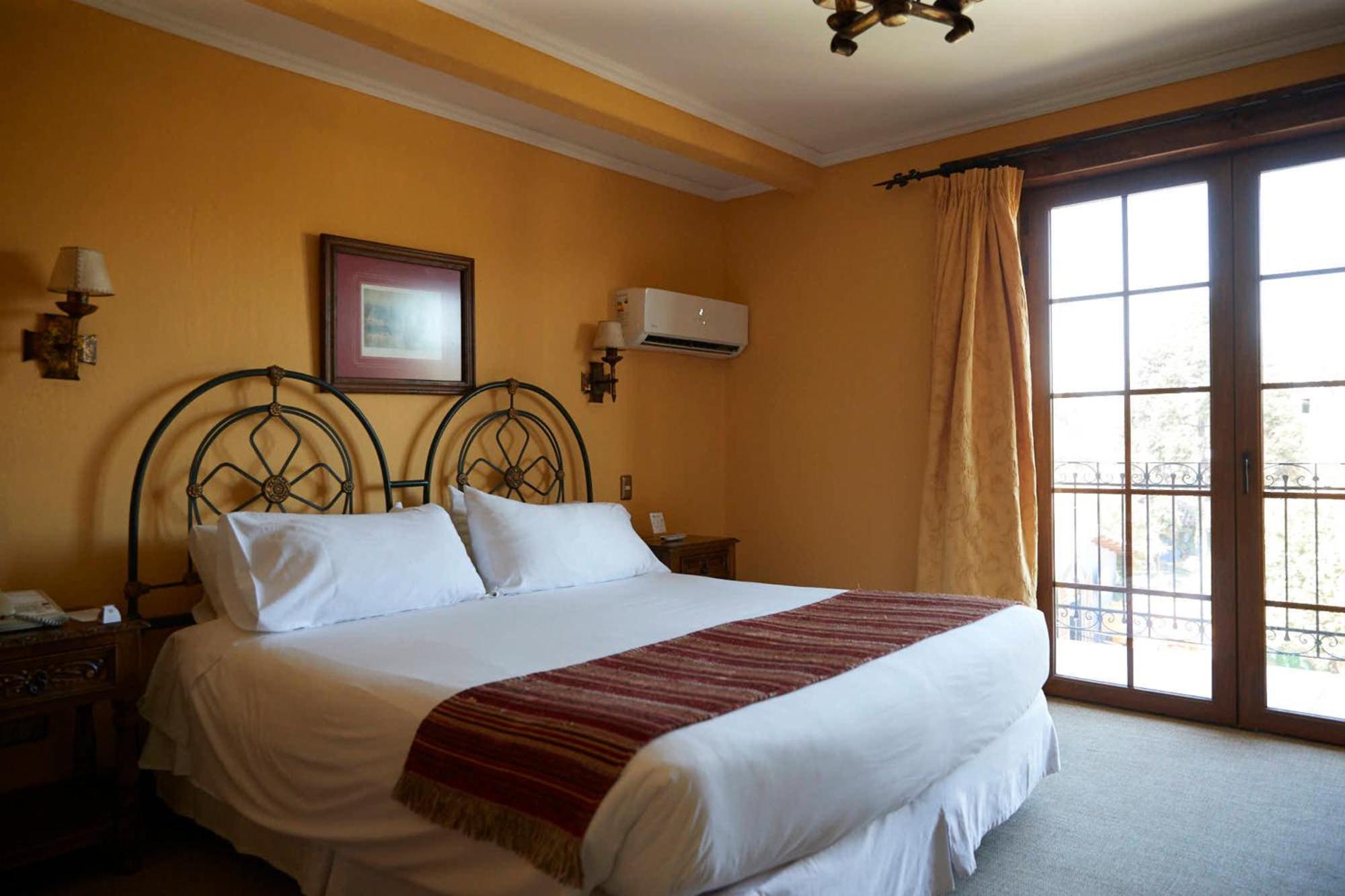 Hotel Santa Cruz Plaza Esterno foto